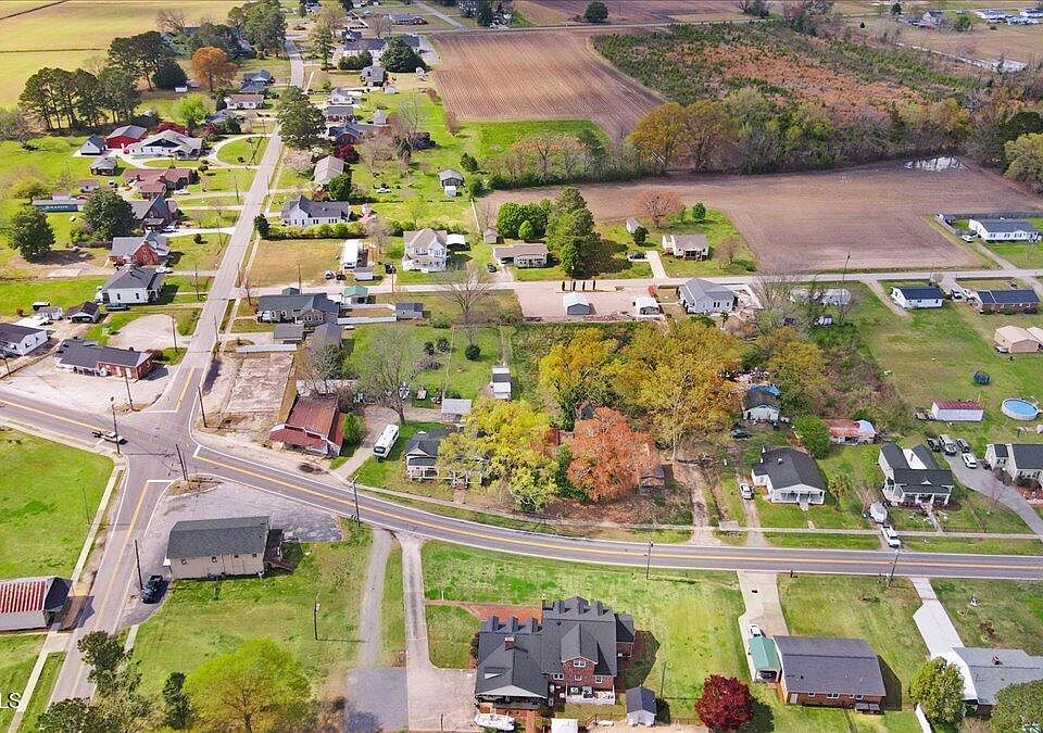 2nd image of 106 E Main Street
