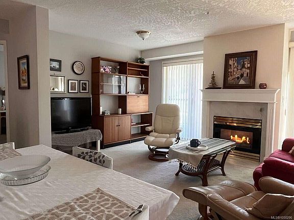 2nd image of 1063 Southgate St #402