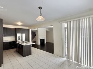 16 Mussle White Rd, Brampton, ON L6Y6C3