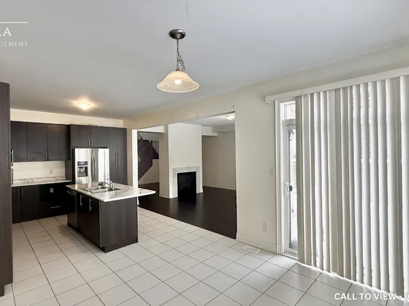 16 Mussle White Rd, Brampton, ON L6Y 6C3