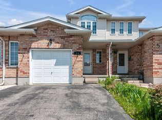 31 Chester Dr N, Cambridge, ON N1T 2C4
