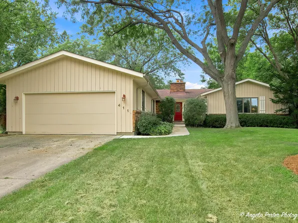 411 N Shepherd Hill Ln, McHenry, IL 60050