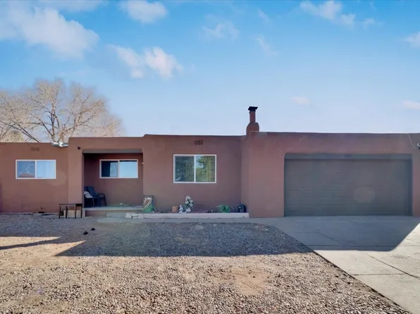 1021 Camino Carlos Rey, Santa Fe, NM 87507