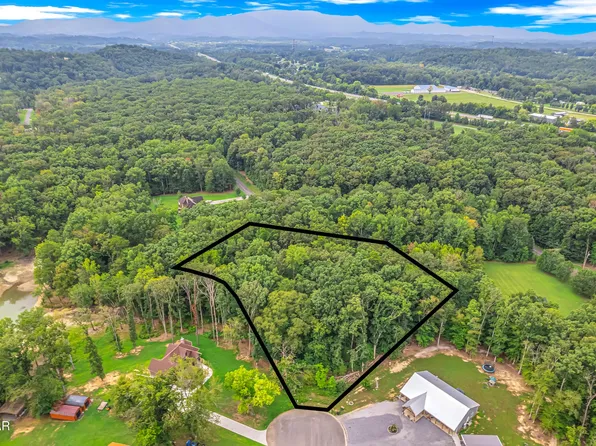 11 Stokley Ct #11, Dandridge, TN 37725