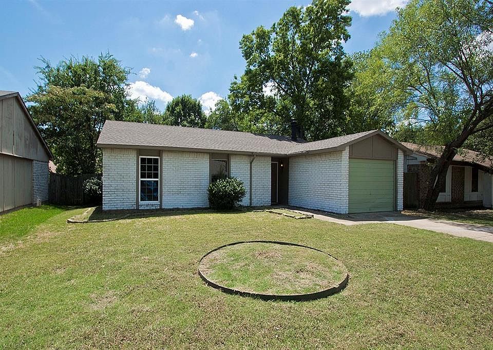 1st image of 812 Grassy Glen Dr