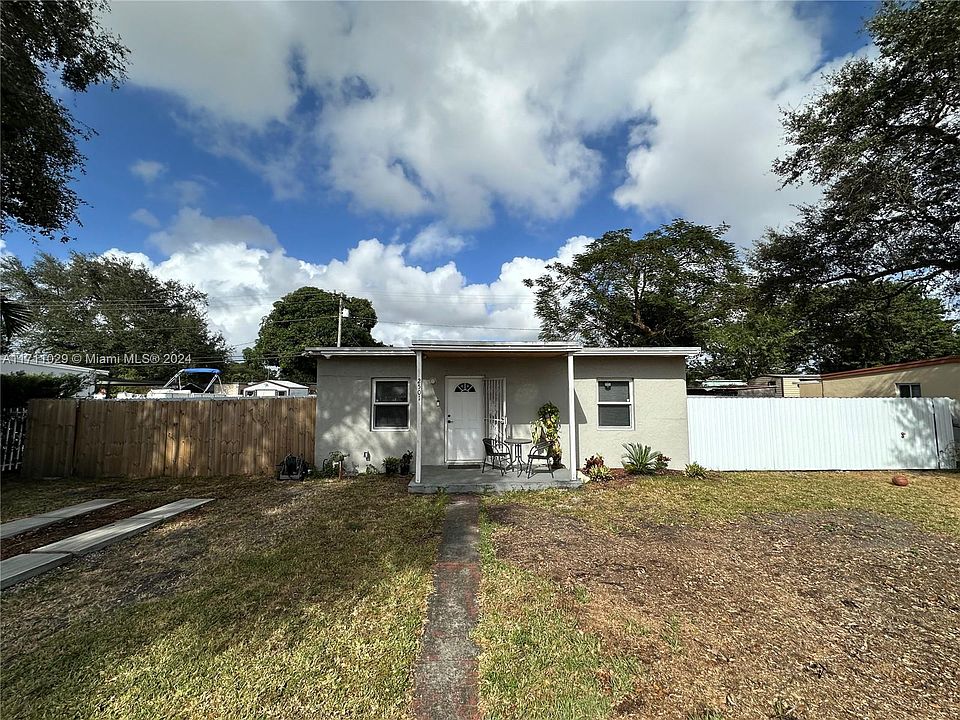 1st image of 2501 NW 161st St