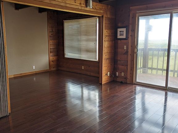 4th image of 1063 Ocean Shores Blvd SW APT D