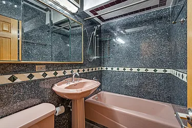 Sold by Manhattan Network Inc.