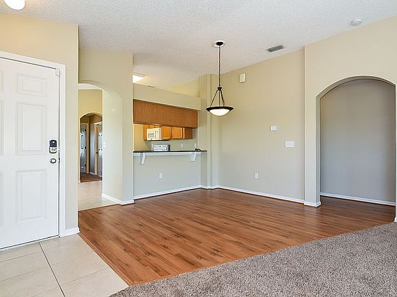 4th image of 11742 Lynmoor Dr