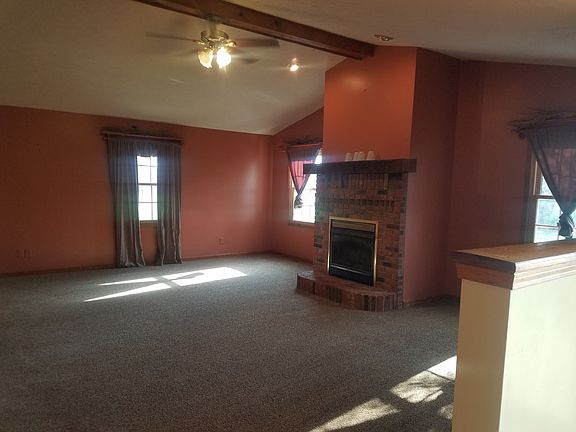 Family room 22 x 17