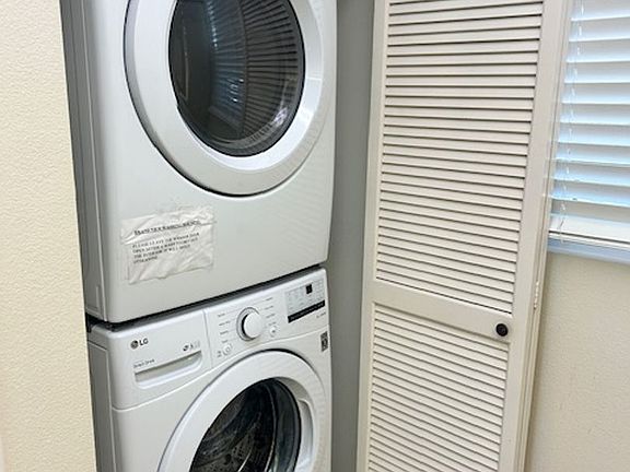 5th image of 1095 Gulf Of Mexico Dr Unit 104