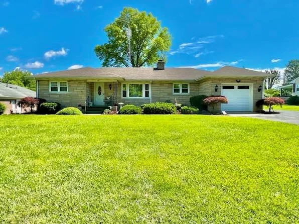 1313 W Country Club Rd, Connersville, IN 47331