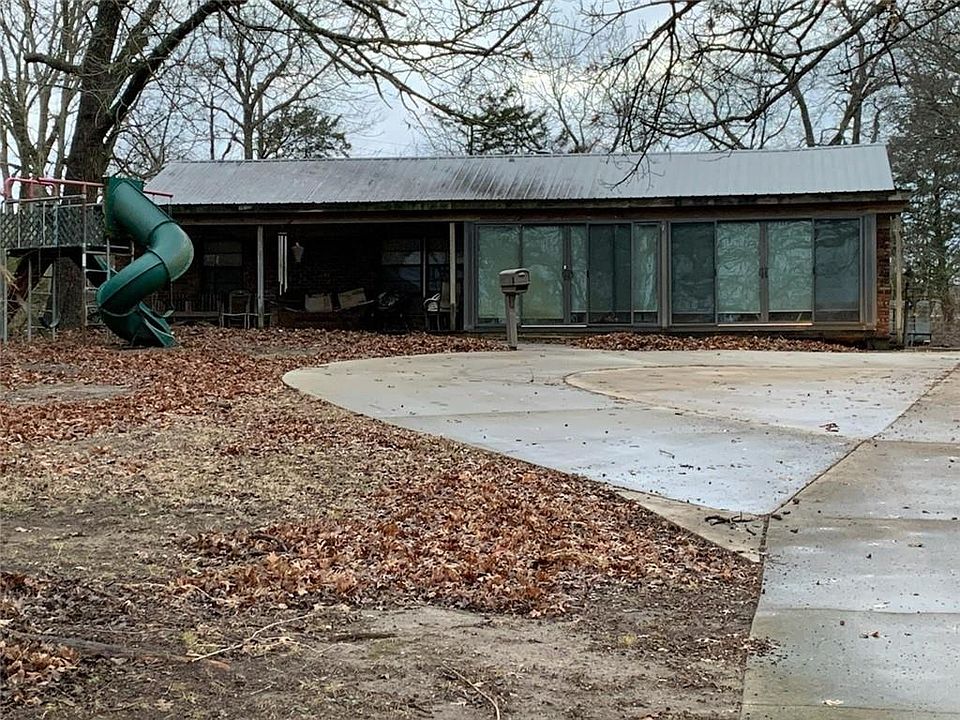 1st image of 1021 Scenic Dr