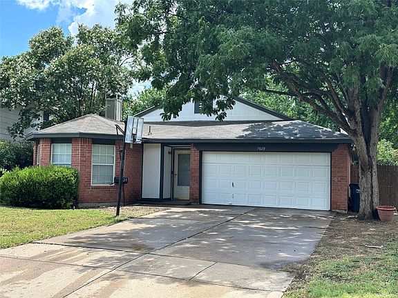 3rd image of 7629 Misty Ridge Dr N