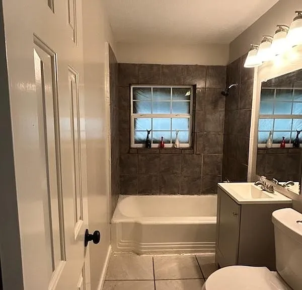 607 W Dallas St — Photo 5