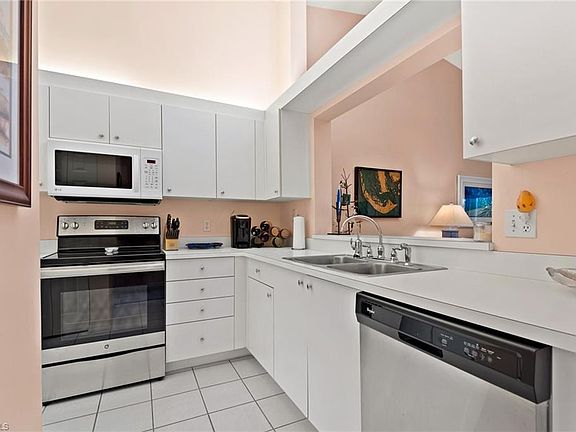 4th image of 15050 Bridgeway Ln APT 707