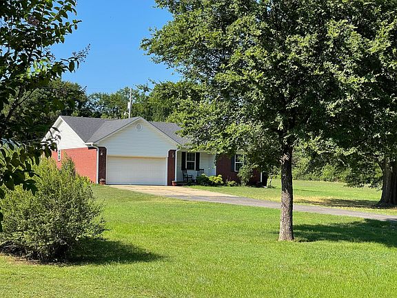 3rd image of 10042 Adobe Ln