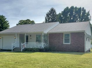 1412 Rutledge Dr, Lincoln, IL 62656