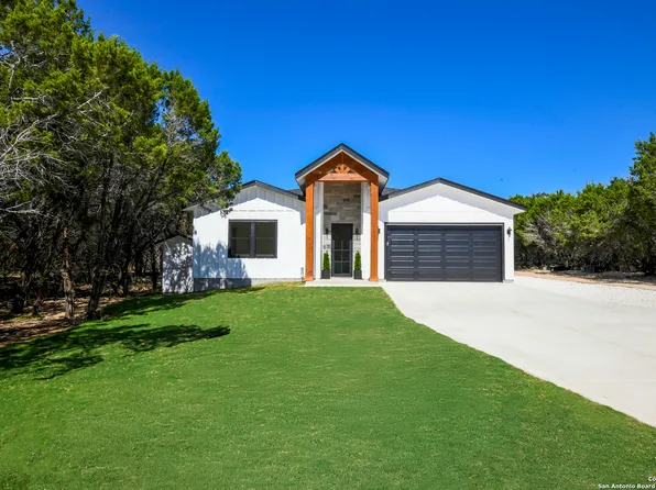 246 Mountain Creek, Boerne, TX 78006
