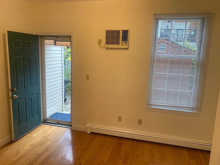 2-6 Hurley St — Photo 12