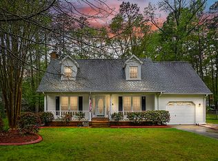 212 Stratford Dr, Summerville, SC 29485