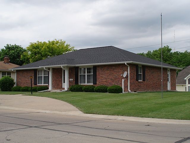 1st image of 3011 Bel Air Dr