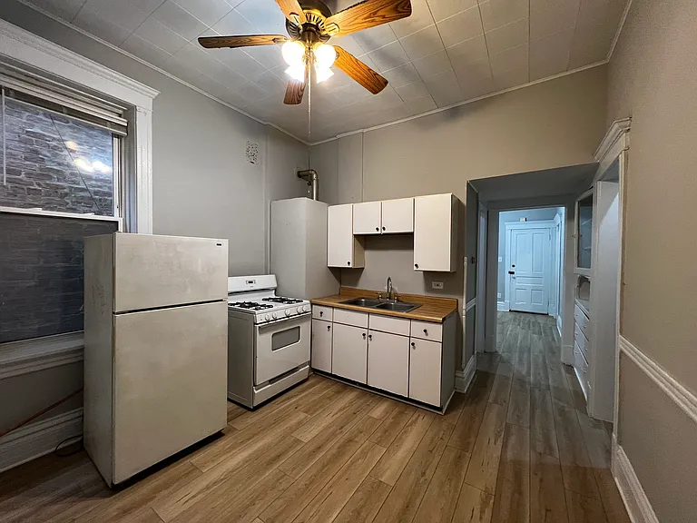 1710 W Belmont Ave #102 — Photo 25