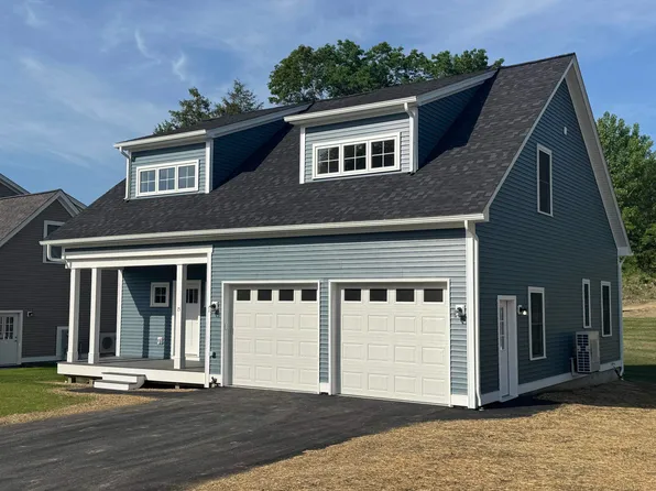 15 Rock Ridge Boulevard, Lebanon, NH 03784