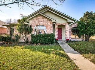 1809 Cool Springs Dr, Mesquite, TX 75181
