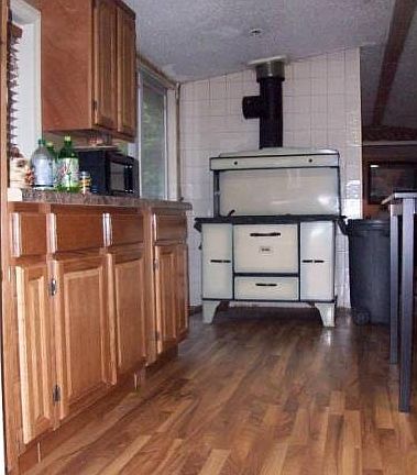 Wood burning stove