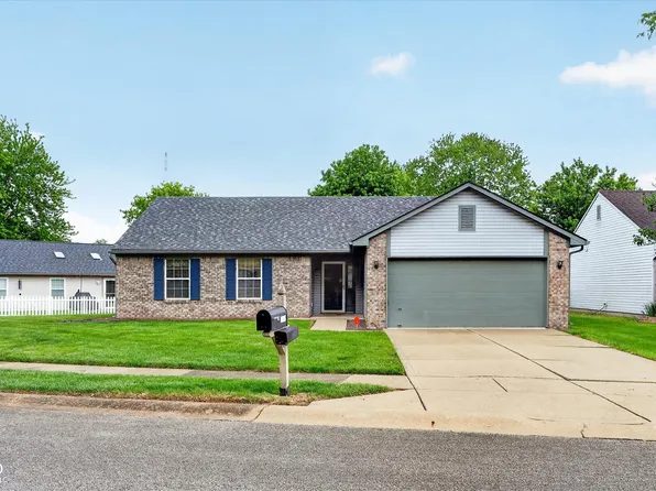 1541 Brook Pointe Dr, Indianapolis, IN 46234