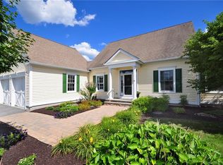 26 Seminole Cir #26, Litchfield, CT 06759