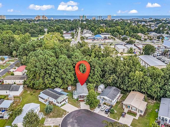 2nd image of 738 Oliver Dr.