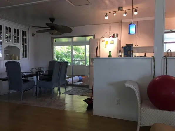 922 Laurel Cir, Barefoot Bay, FL 32976