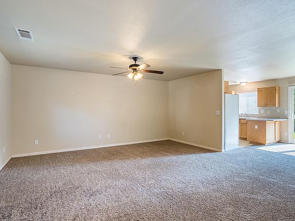 3rd image of 3704 Vinewood Dr