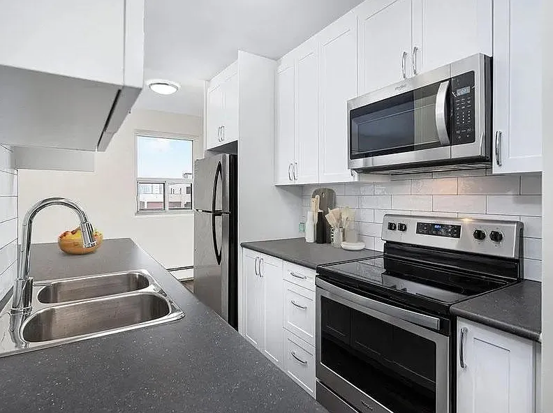 2263 Weston Rd