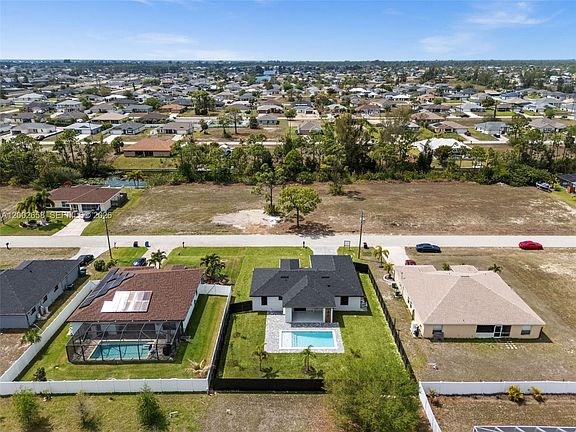 5th image of 2519 NW 18th Ave