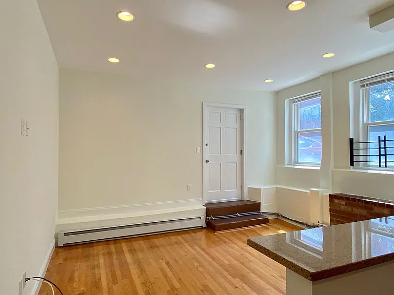 1322 Commonwealth Ave #3D — Photo 23