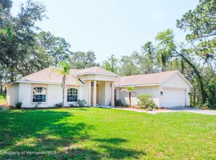 12336 Jaybird Rd, Weeki Wachee, FL 34614