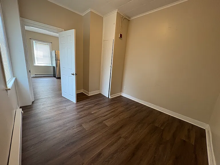 9 Putnam St #1R — Photo 6