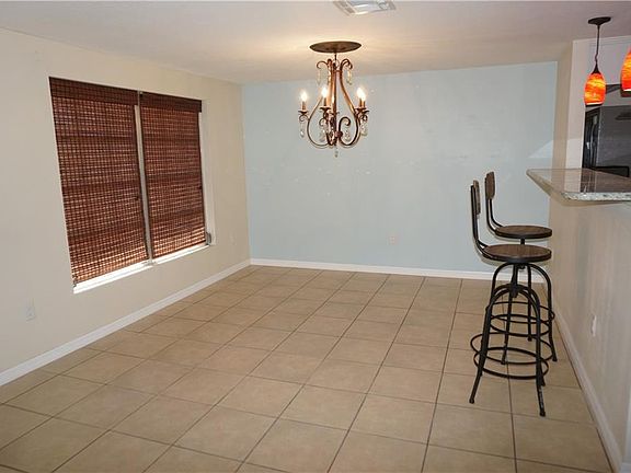 3rd image of 22184 Oneida Ave