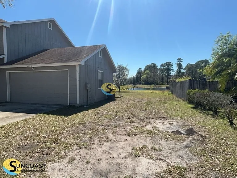 8702 Bandera Cir S — Photo 24