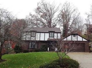 1809 Rolling Hills Rd, Charleston, WV 25314