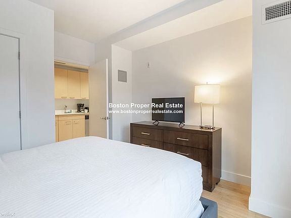 1085 Boylston St. Boston - Fenway Building Photo 1 (1)