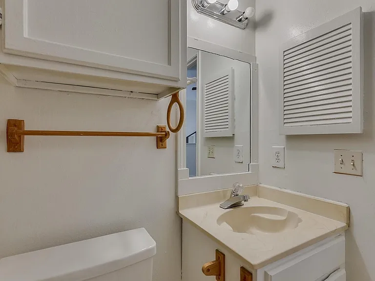 9803 Walnut St #205 — Photo 15