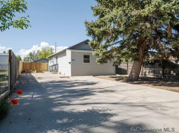 810 E 6th St, Cheyenne, WY 82007