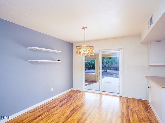 4th image of 3350 Arapaho Dr