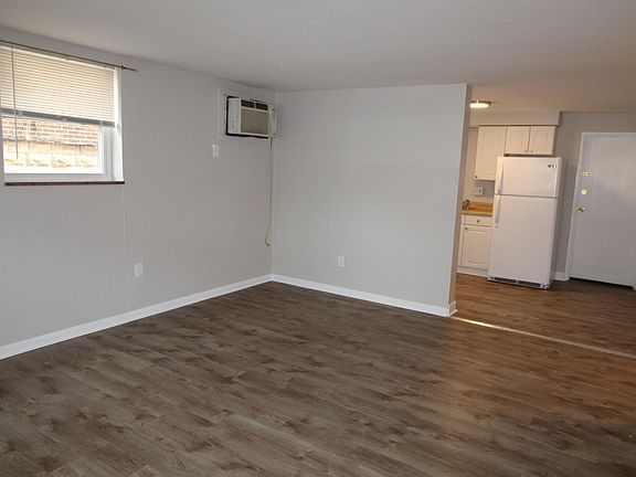2nd image of 17 S Euclid Ave APT 1