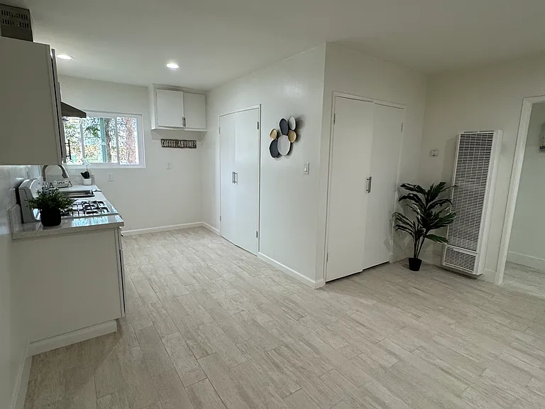 22608 Ocean Ave #2 — Photo 13