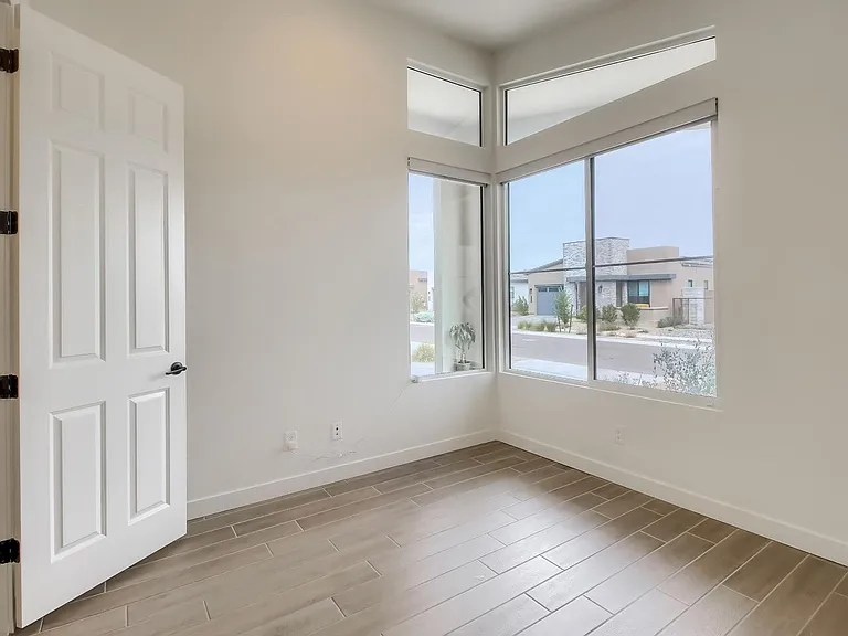 1005 E Paseo Way — Photo 47